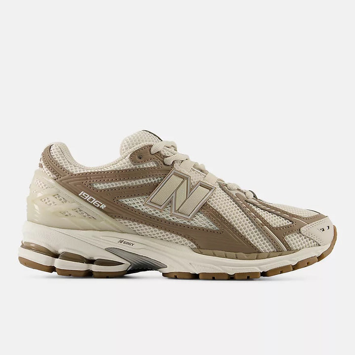 New Balance 1906R Moonbeam