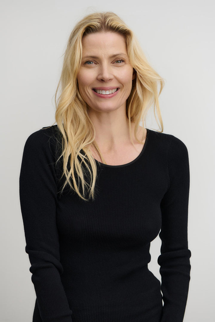 RWMiao LS O-neck Regular T-shirt  Black