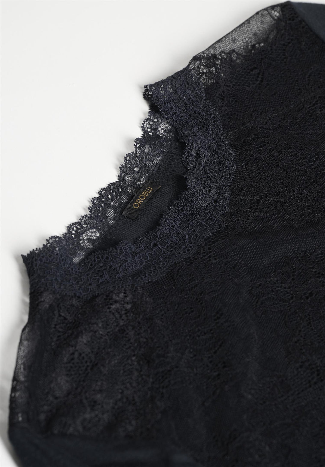 Oroblu Perfect Line Cashmere Lace Carré Long Sl.  Black