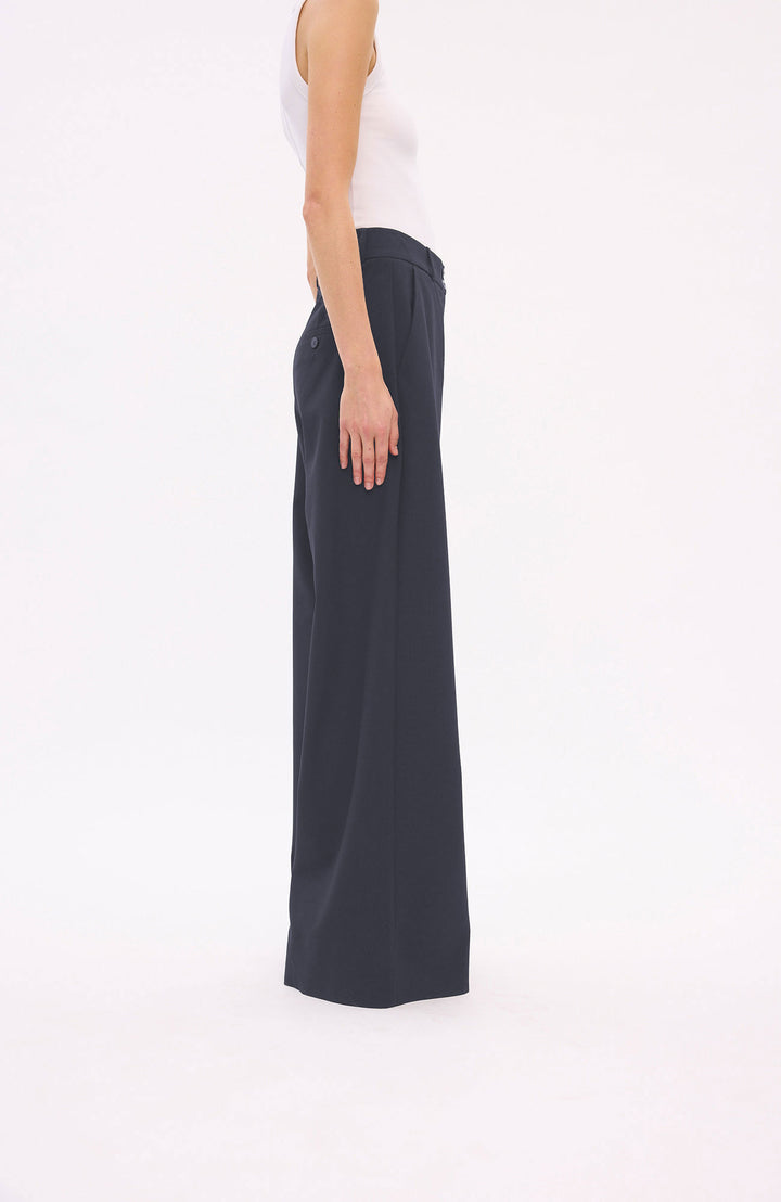 Laurafv 285  Navy