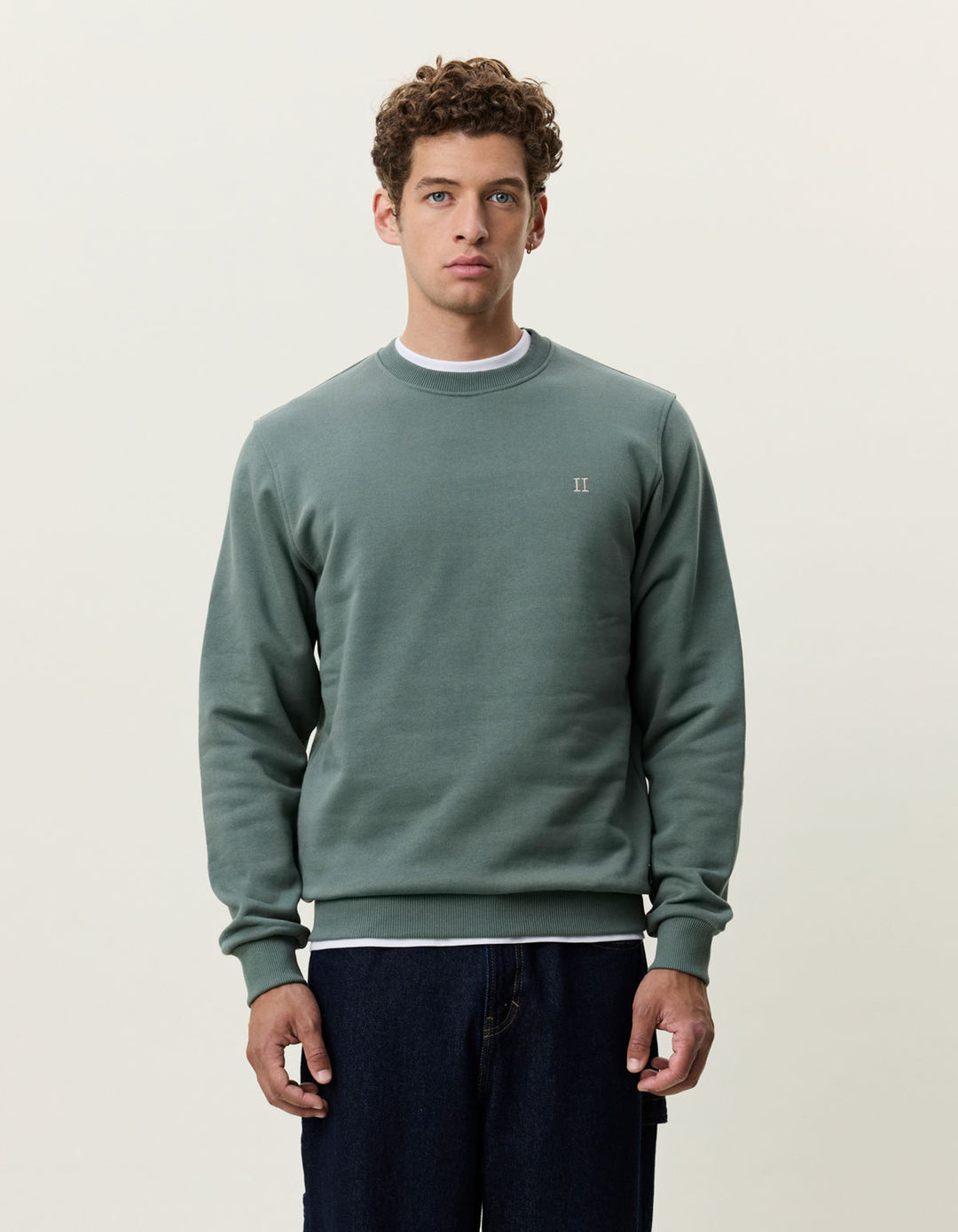 Core Seasonal Sweatshirt Laurel Wreath Green