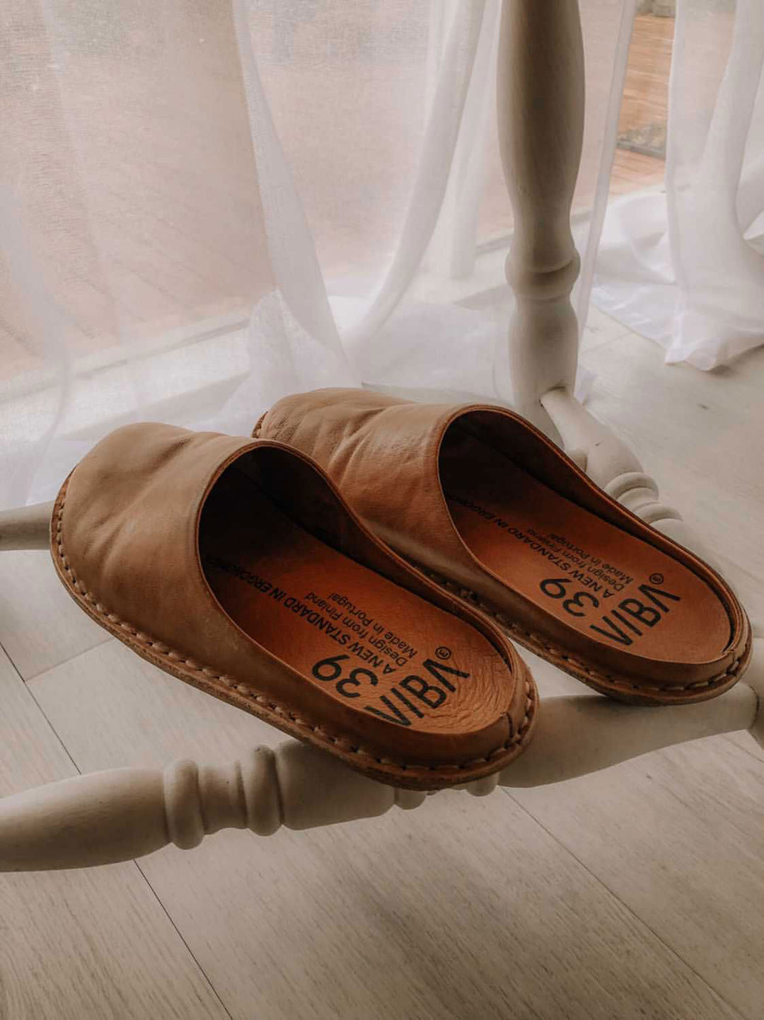 Roma leather  Cognac Brown