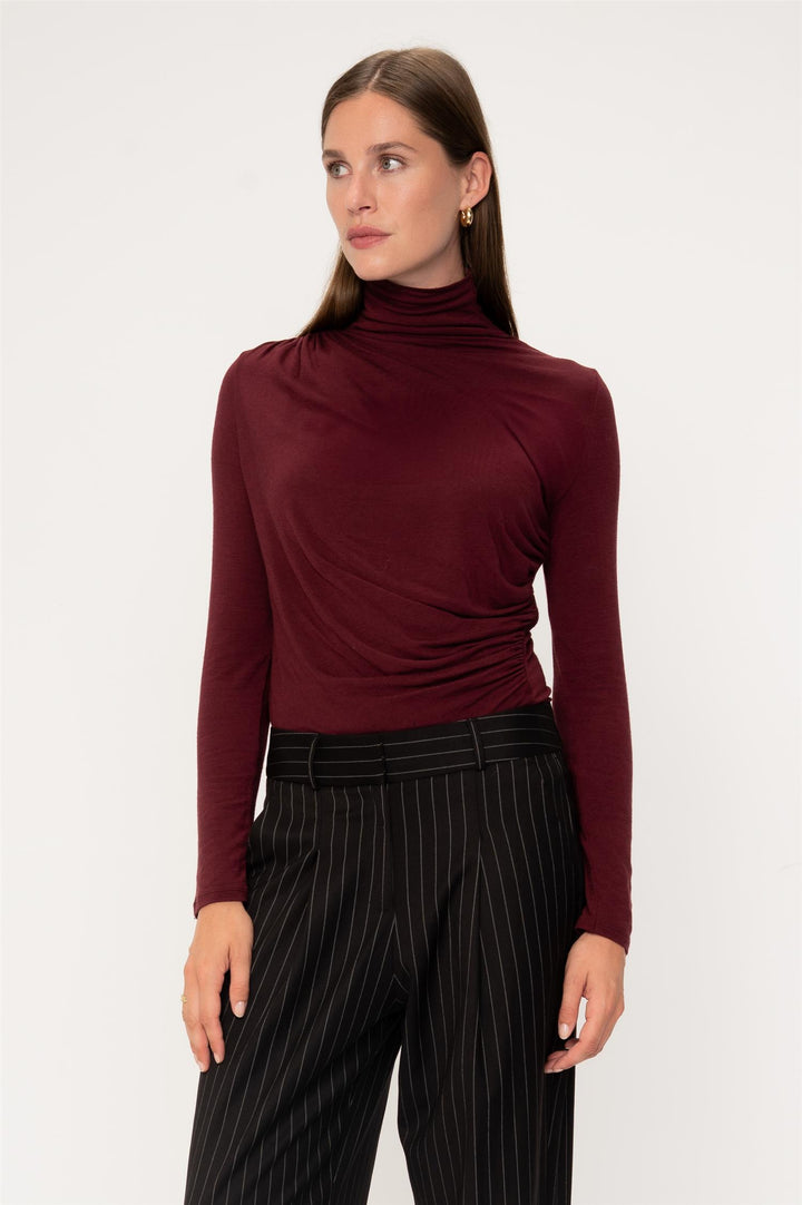 Alcor  Burgundy