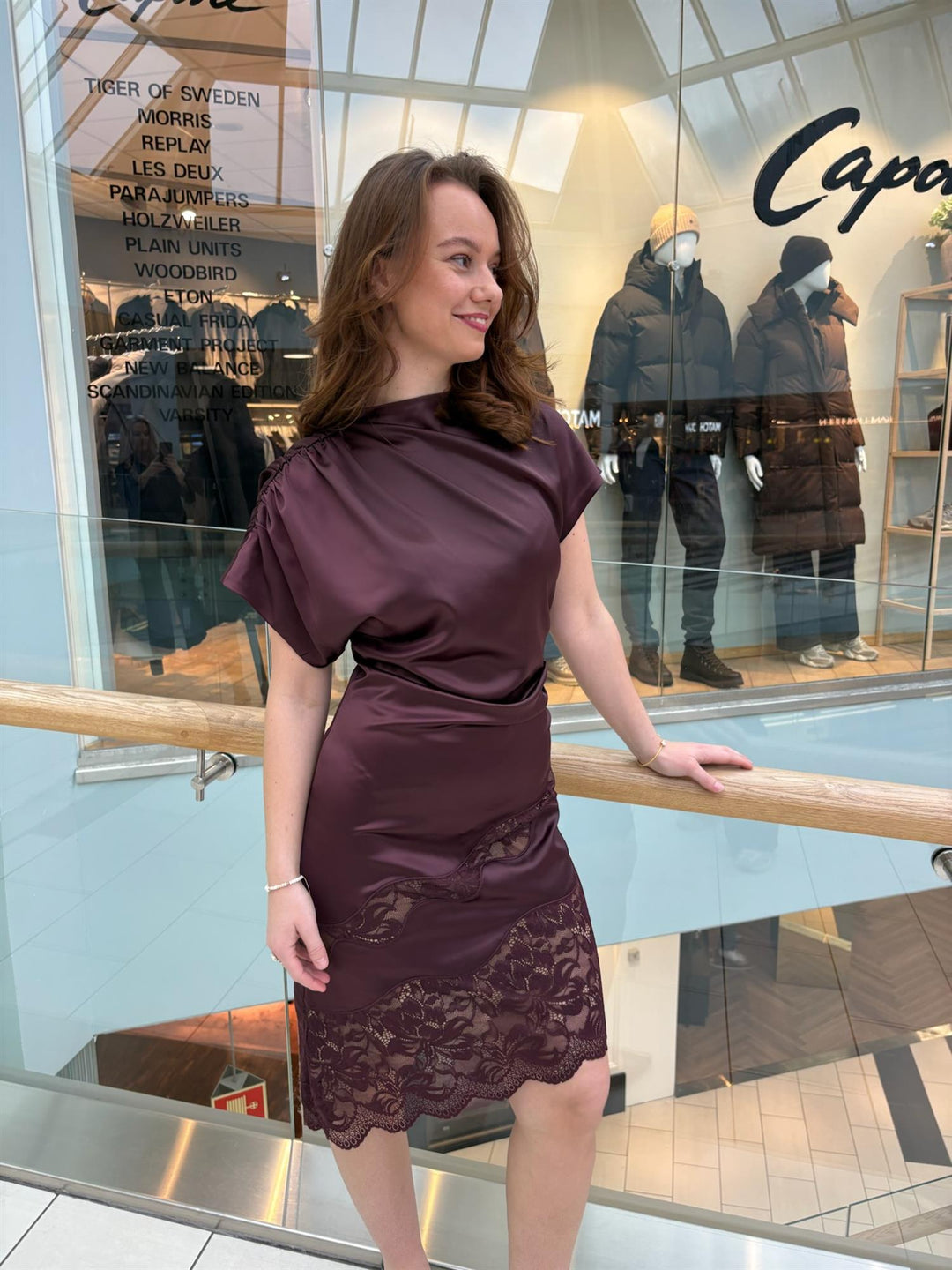 DEMI LACE DRESS Plum Burgundy