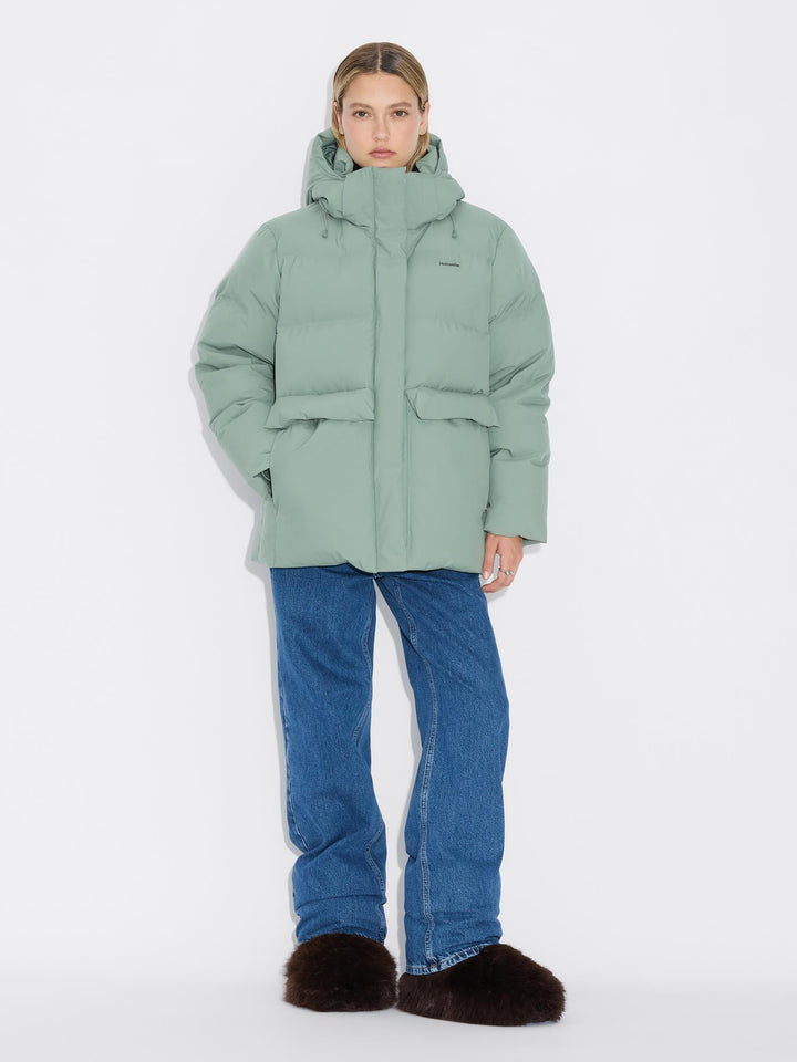 Besseggen Down Jacket  Green