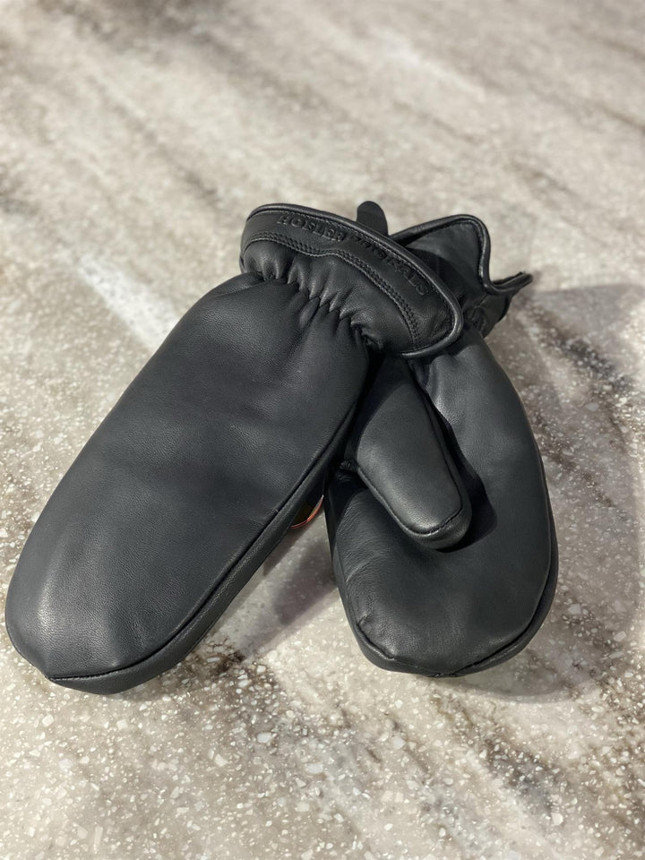 A GRADE LEATHER MITTEN  Black