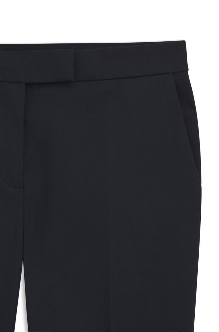 Tapria_Crop1  Dark Blue