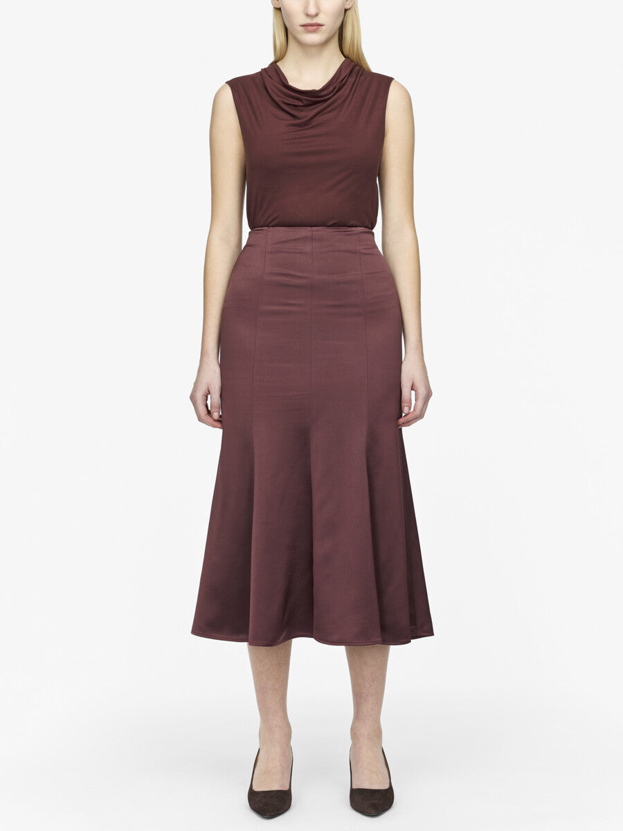 Ilona  Burgundy