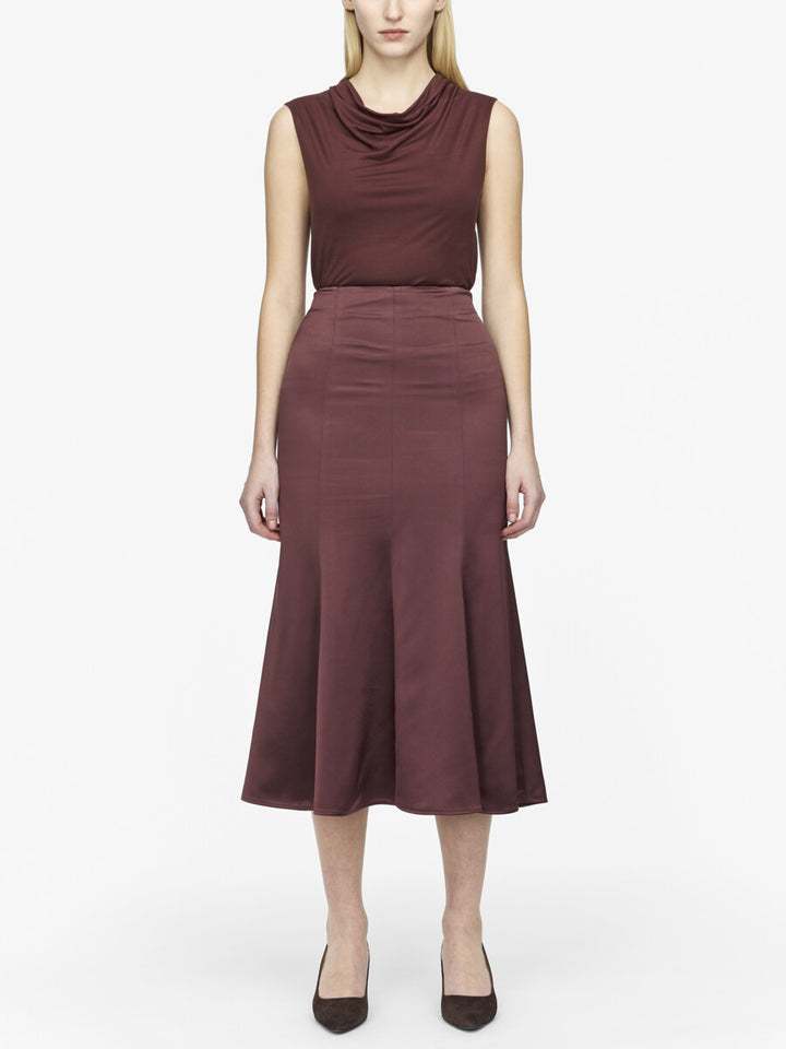 Ilona  Burgundy