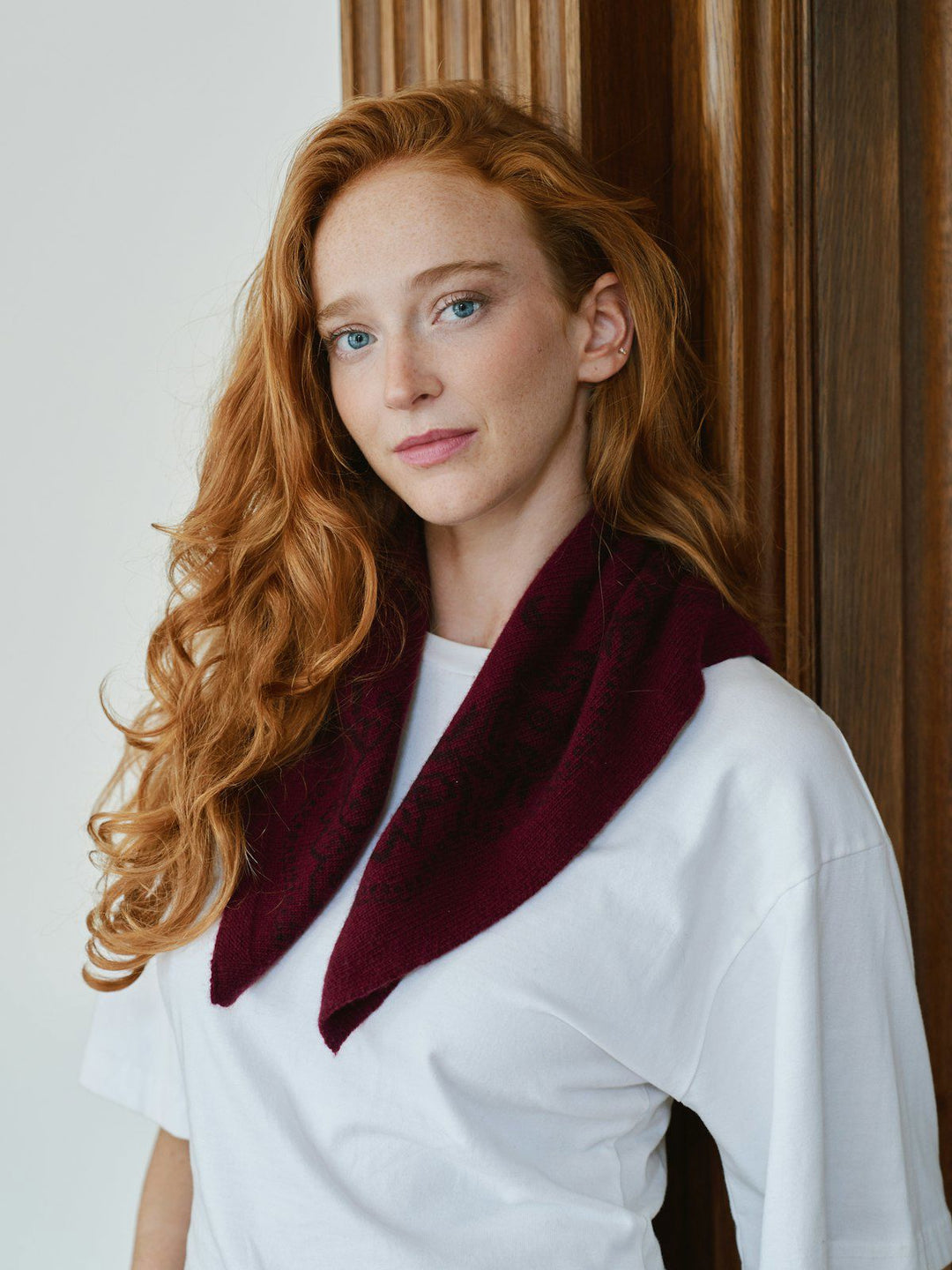 Adelina Paisley Knit Scarf Wine