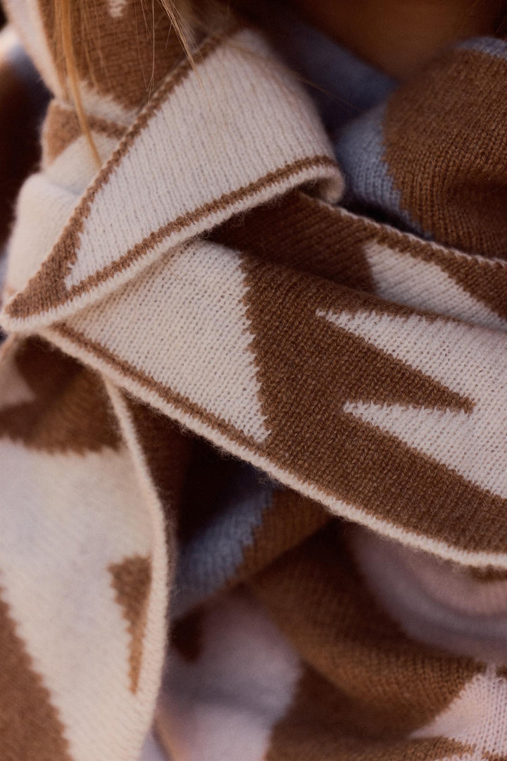 Terra Triangle Skjerf Light Pink Camel