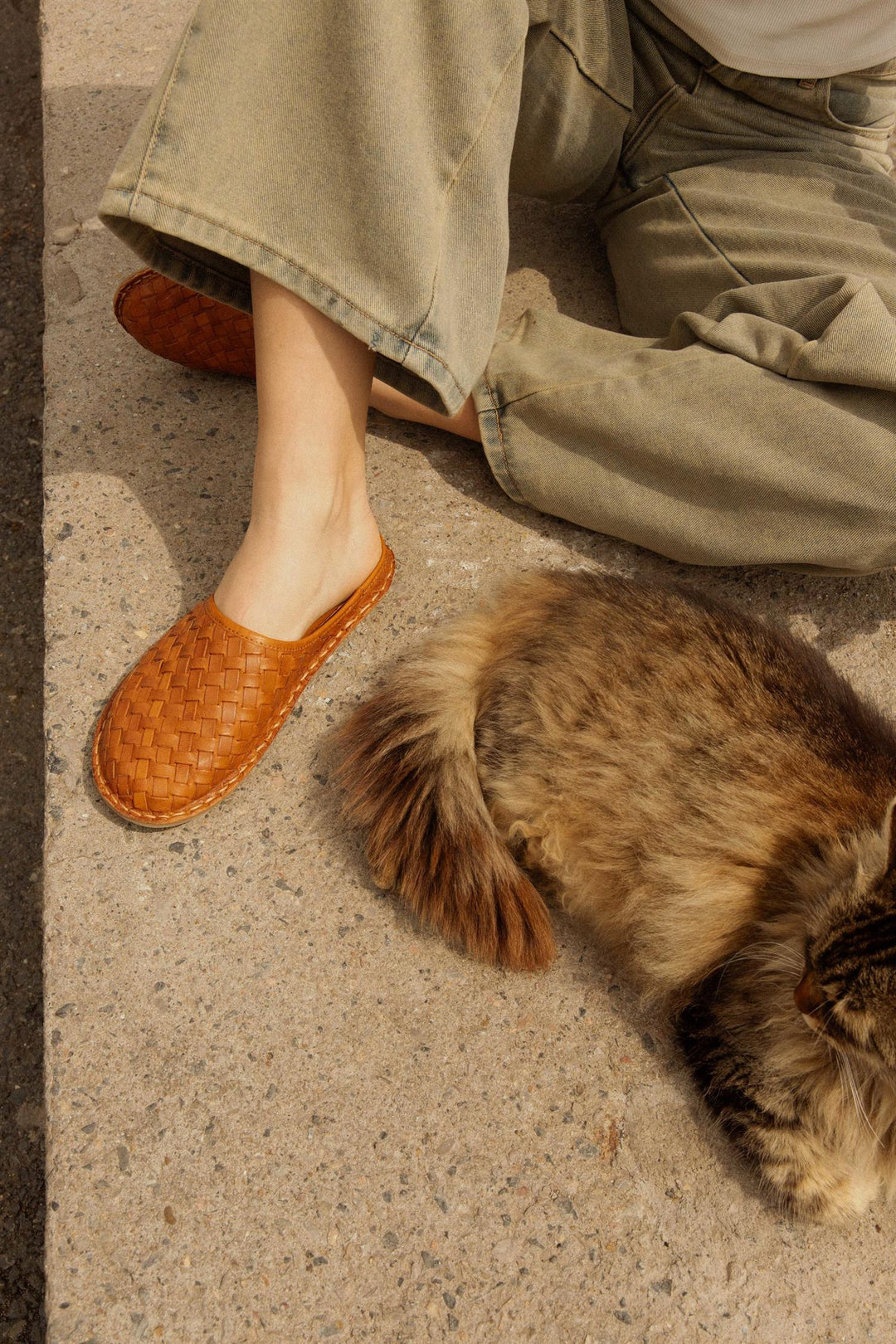 Roma woven leather  Cognac Brown