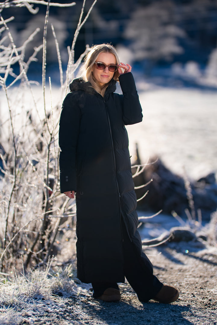 INFINITY DOWN COAT  Black