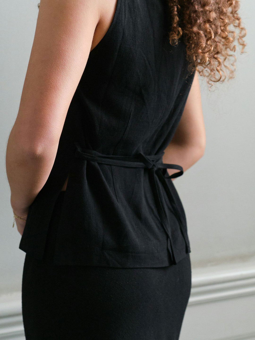 Nassa Linen Top  Black