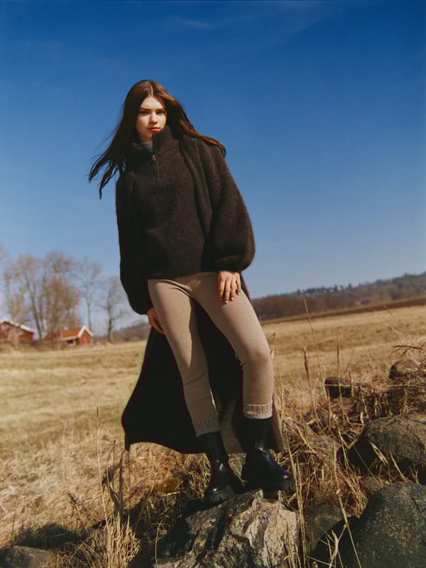 LI CHUNKY SWEATER  Dark Brown