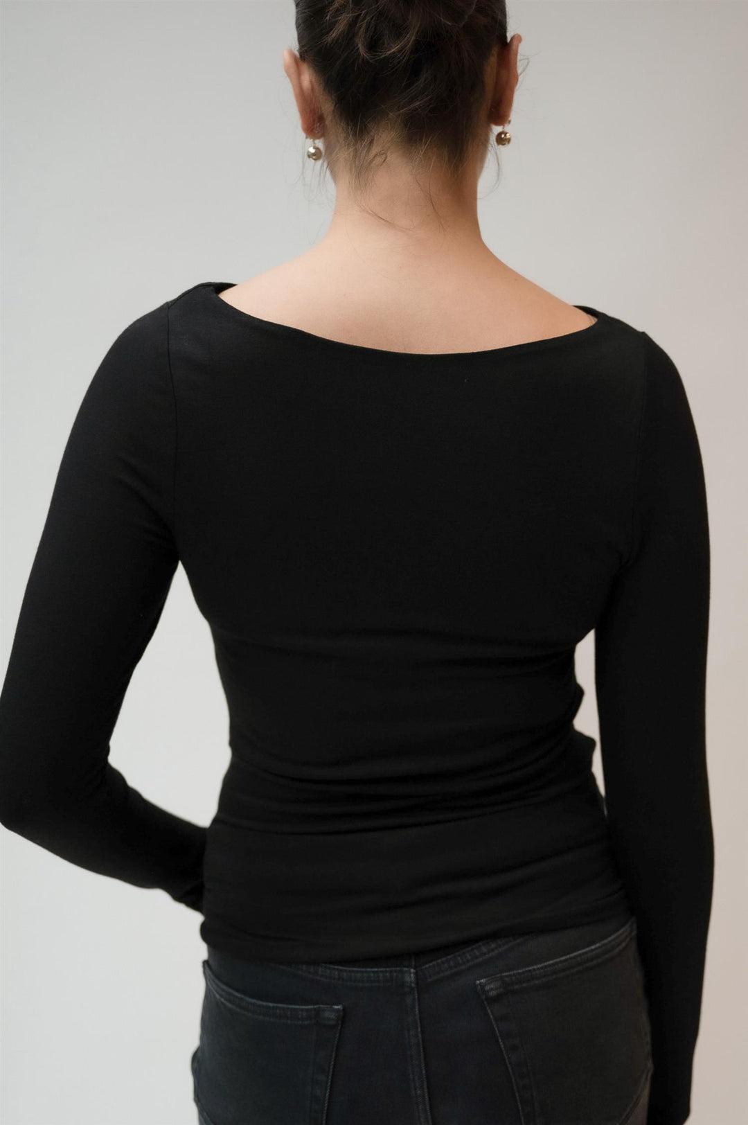 Sabik  Black