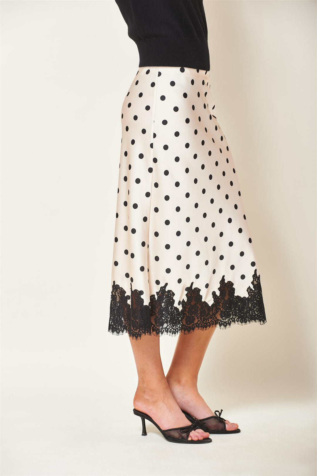 Lynne  Black Polka Dot