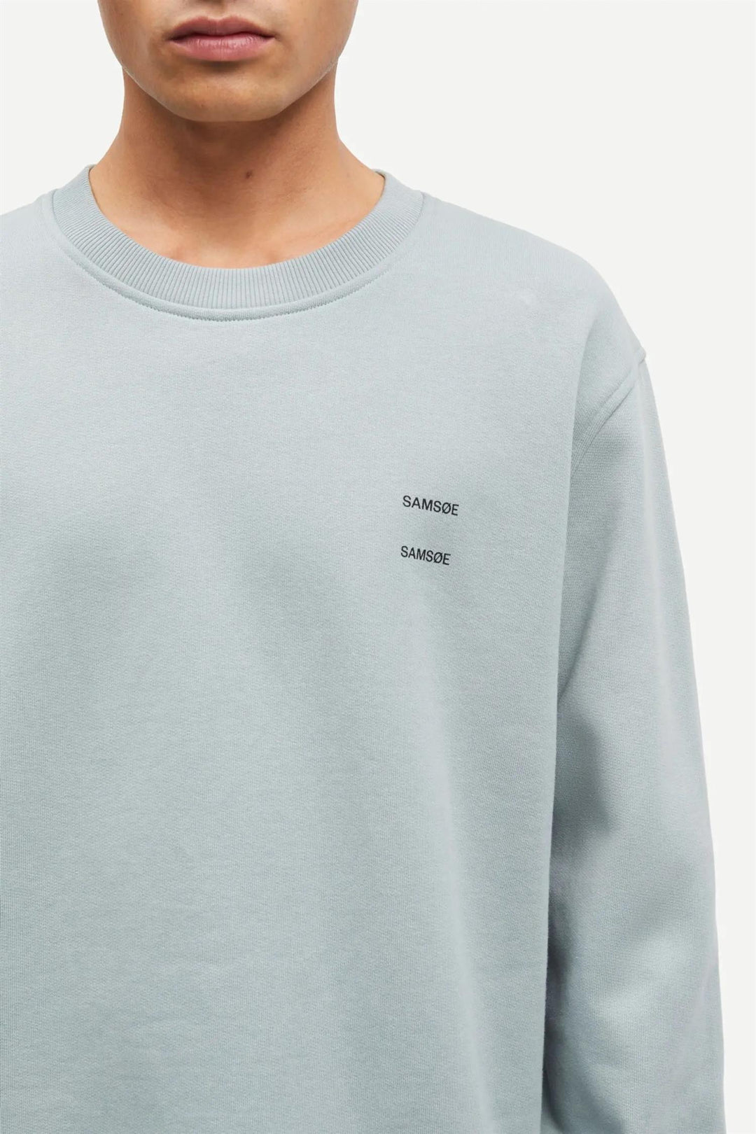 Joel crew neck 11414  Abyss