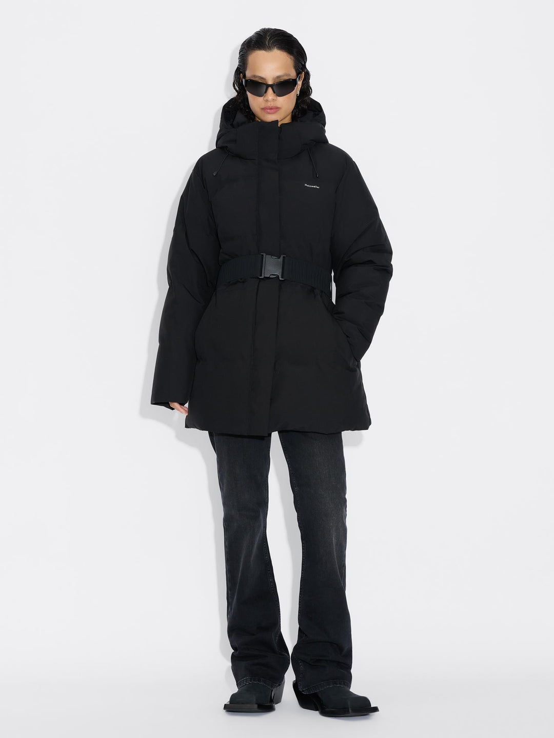 Besseggen Lt Down Jacket  Black