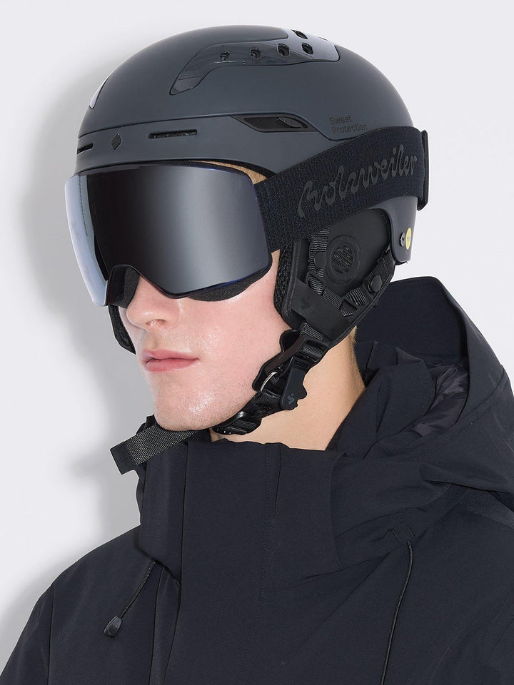 Connor X Holzweiler  Black