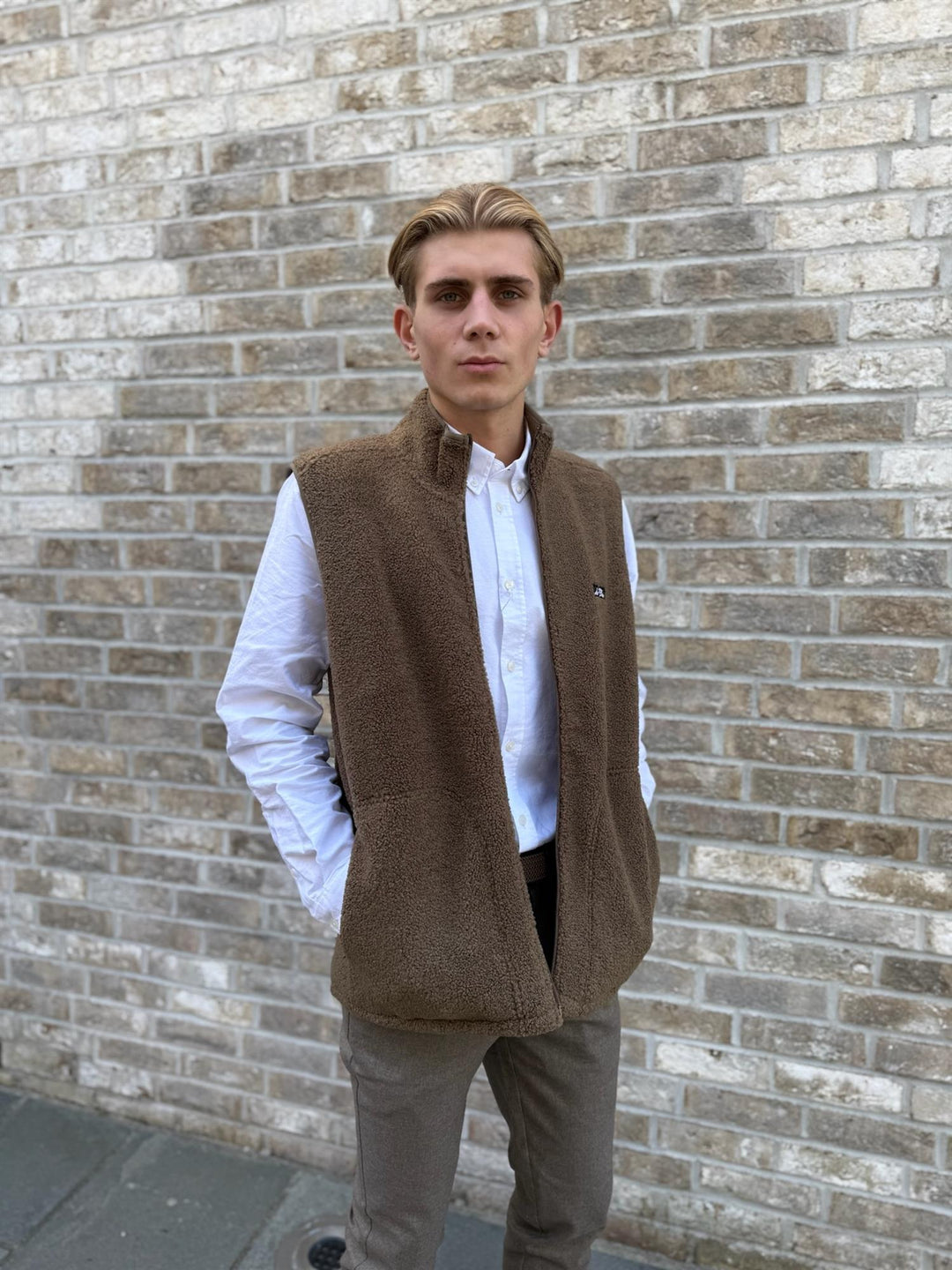 Creed Teddy Vest  Teak