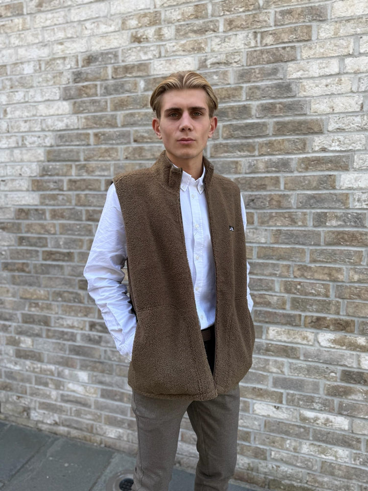 Creed Teddy Vest  Teak