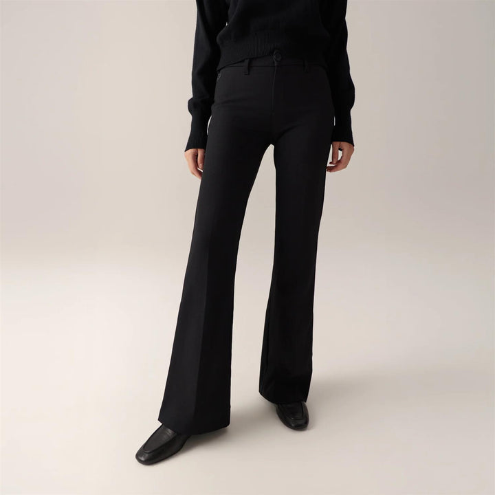 SILVIA SUPLE ROBLE WOOL  Black