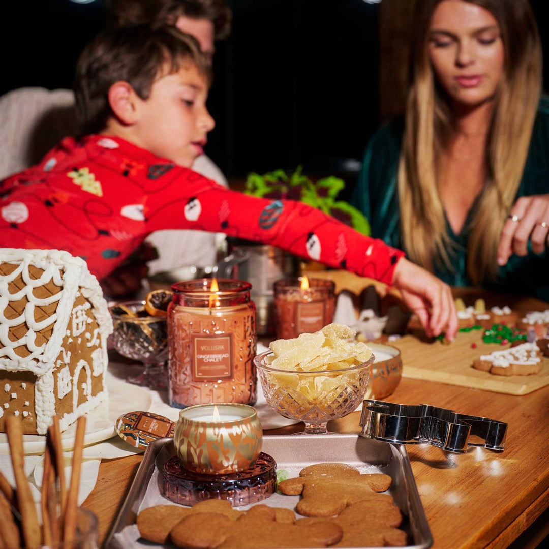 MINI TIN CANDLE 25 T  Gingerbread Chalet