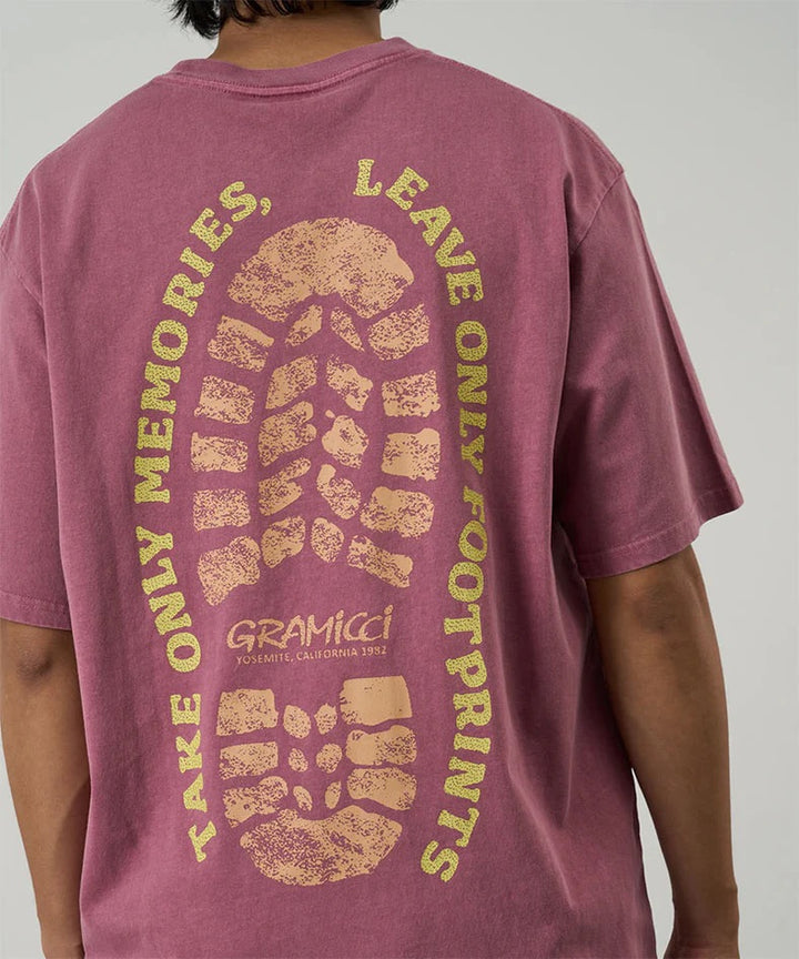 FOOTPRINTS TEE PIGMENT DYED  Red Pigment