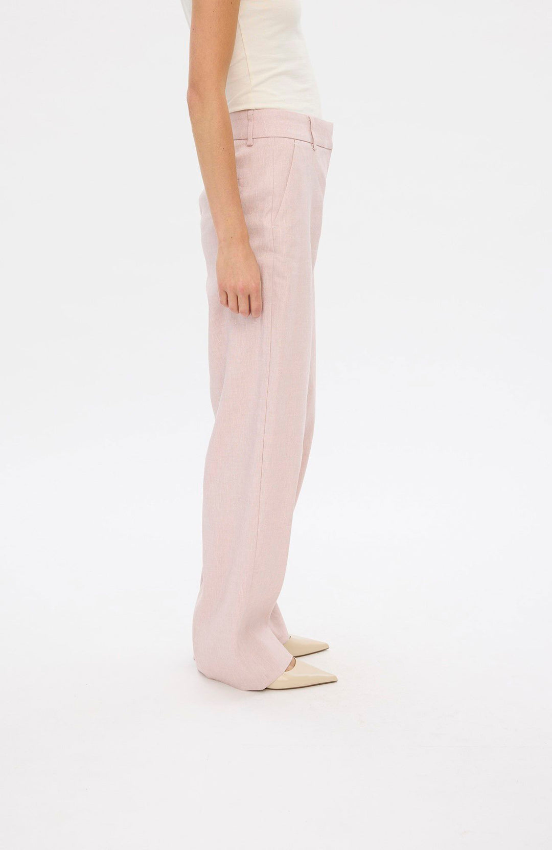 Denafv 769  Strawberry Cream Linen