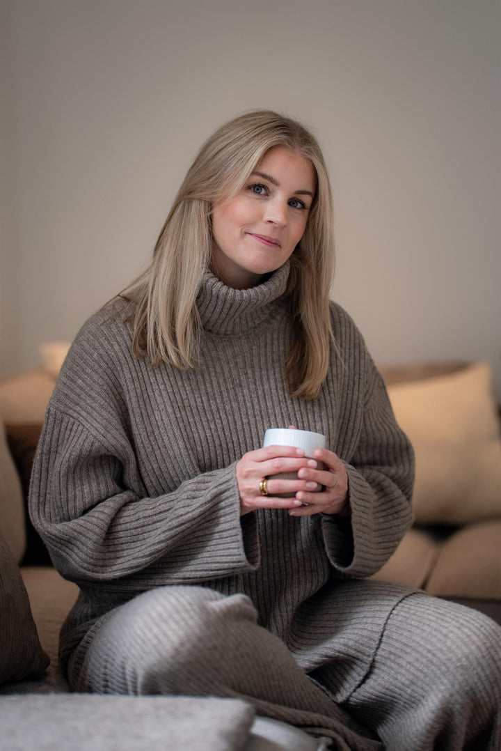 Amara Rib Turtleneck  Taupe