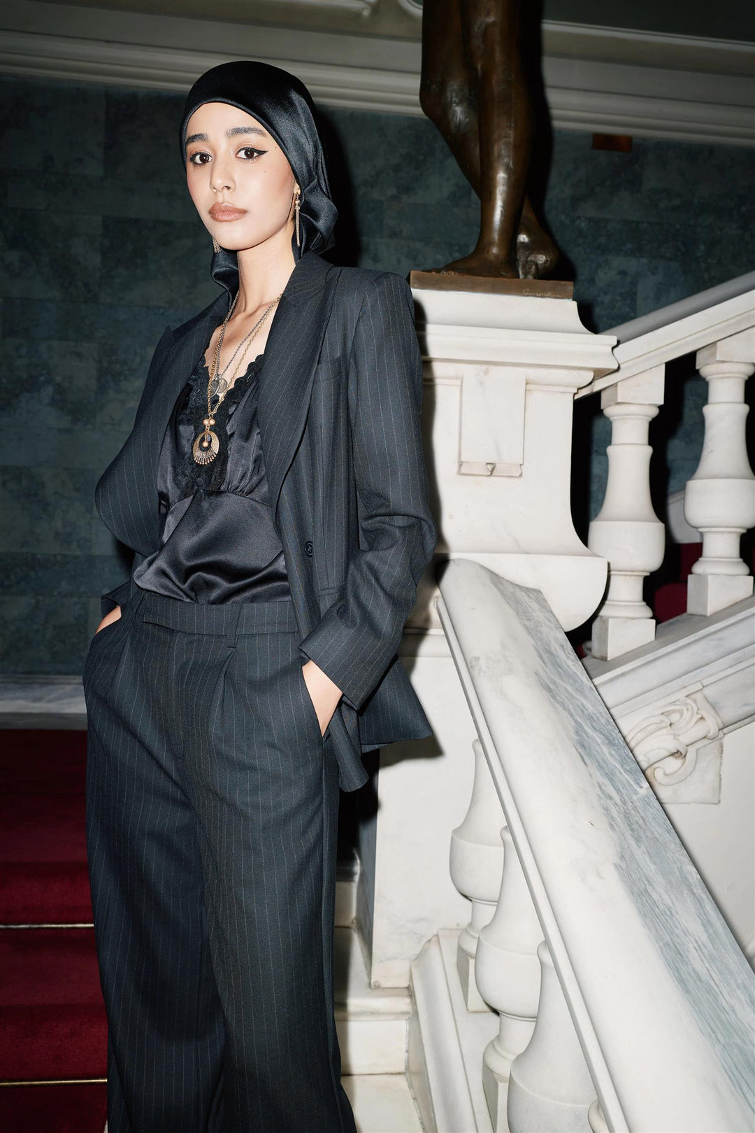 BILLIE PINSTRIPE  Black