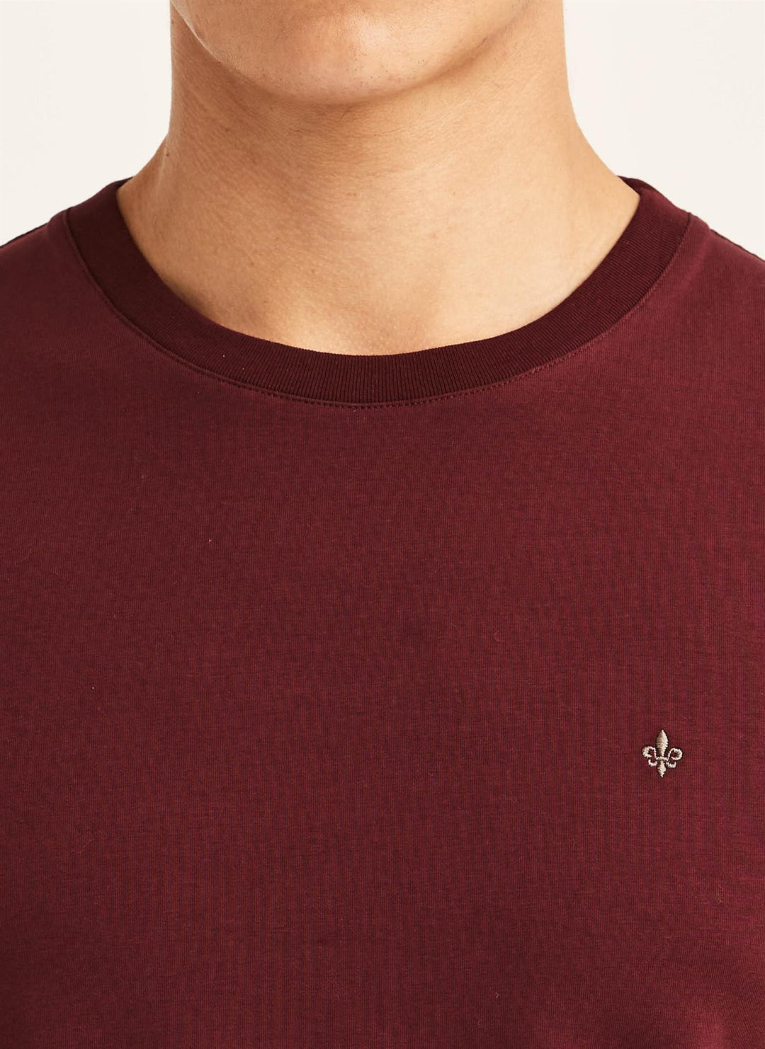 James Tee  Wine Red