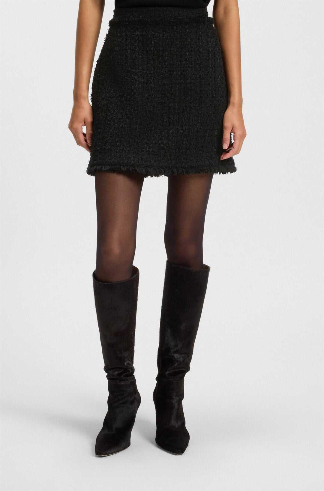 VOKILA  Black