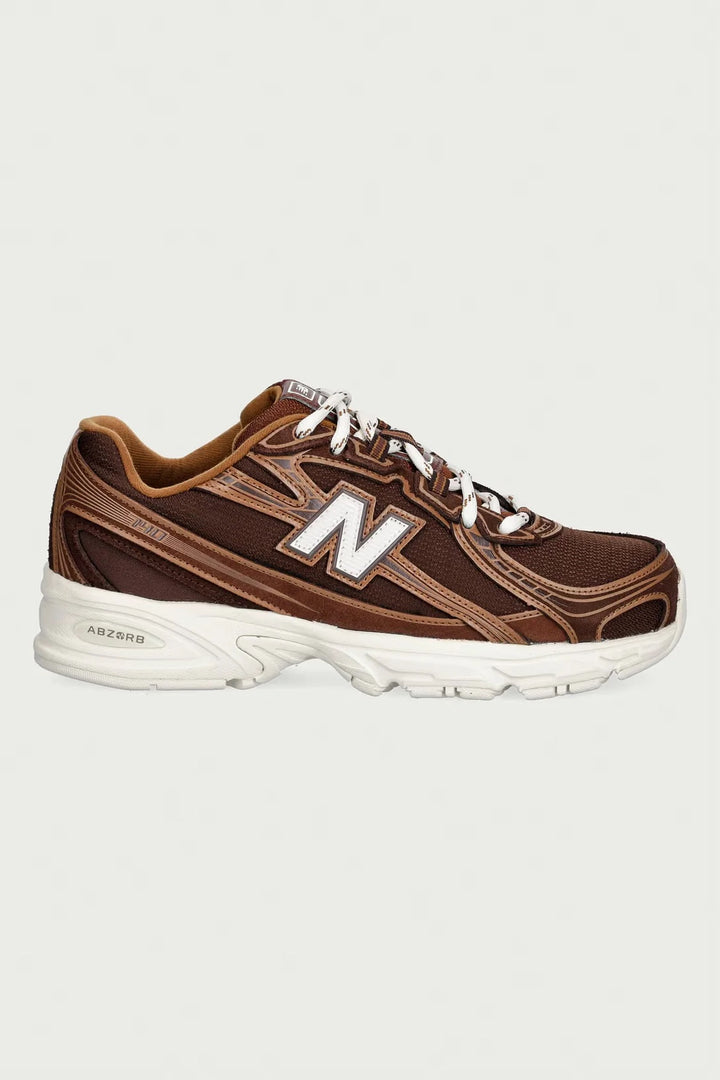 New Balance 740  Pumpernickel