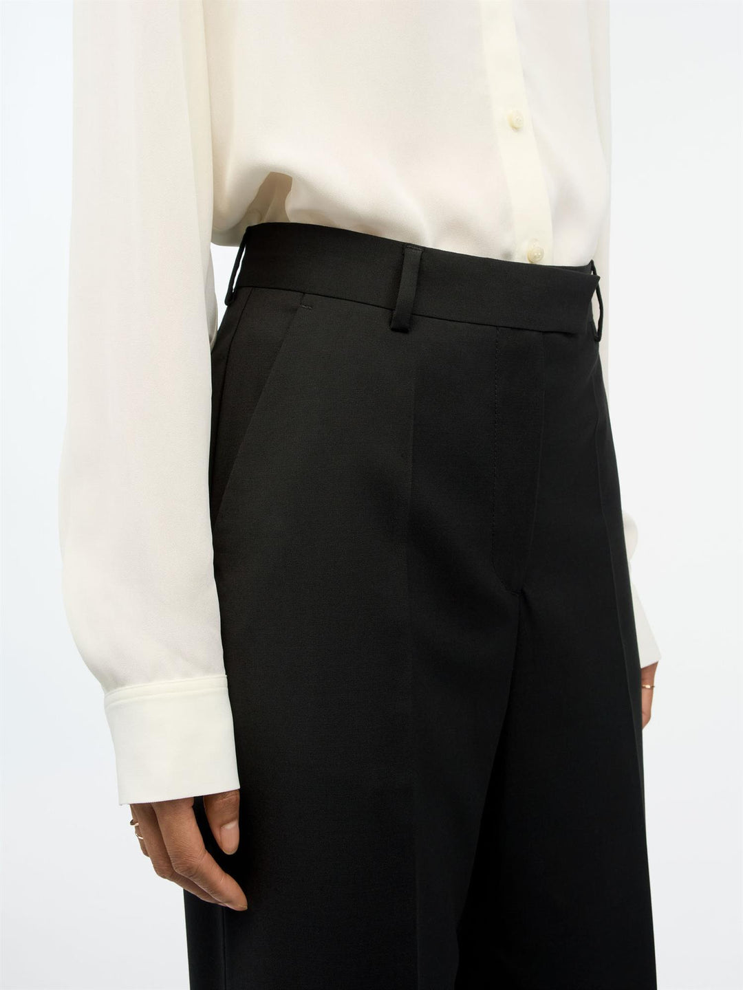Irit  Black