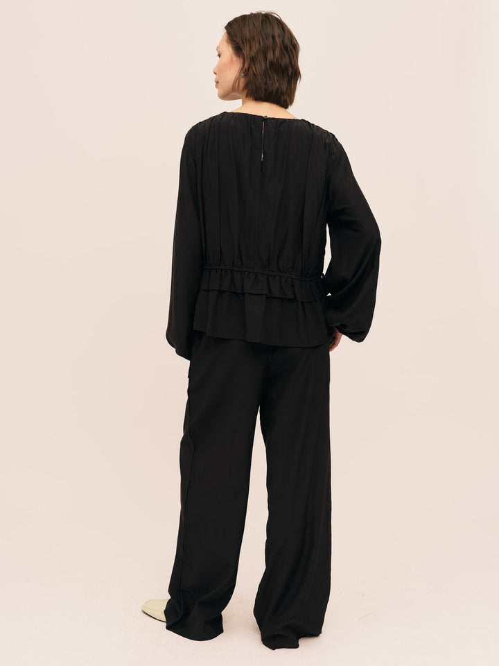 Silkey String Blouse  Black