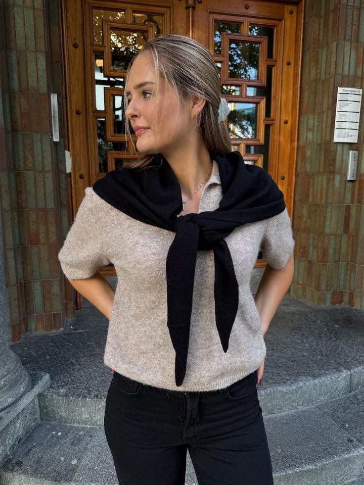 Mira Wool Cash Scarf  Black
