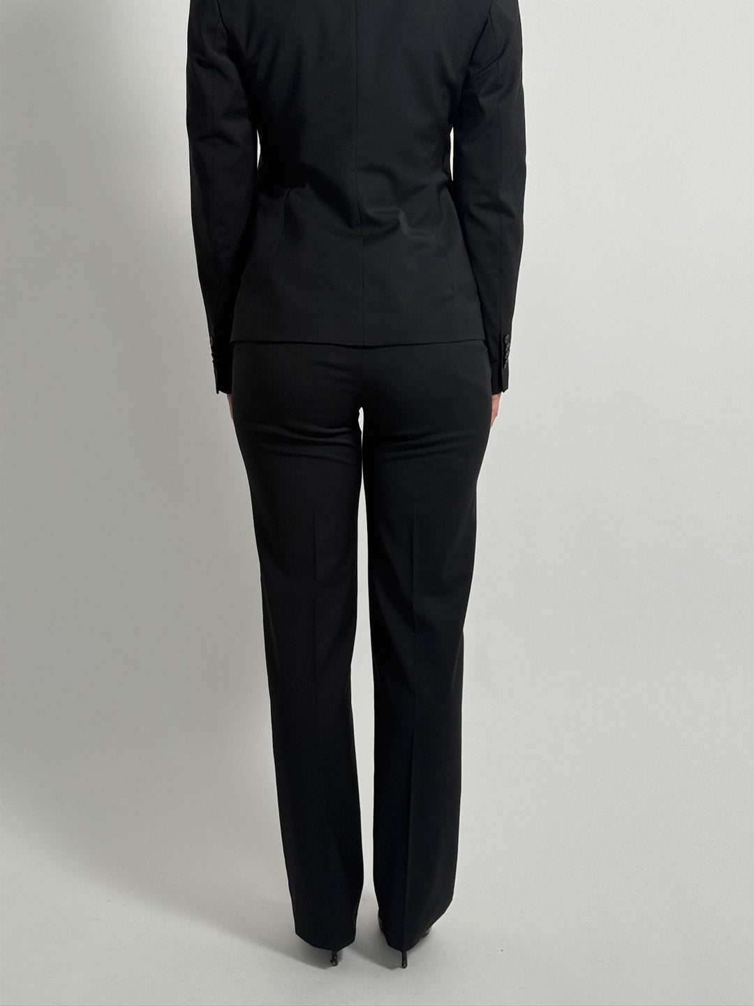 NOVE  Black