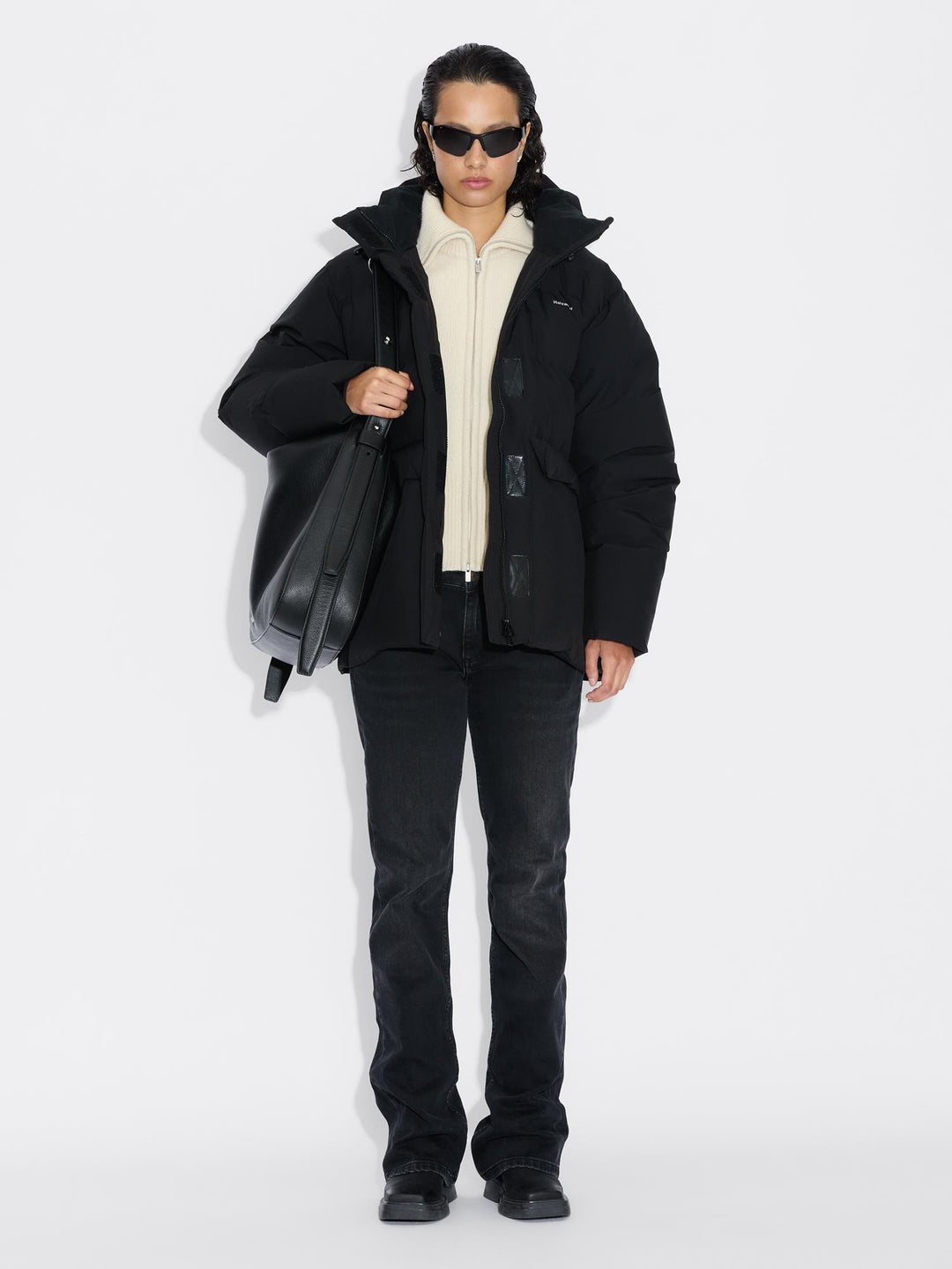 Besseggen Down Jacket  Black