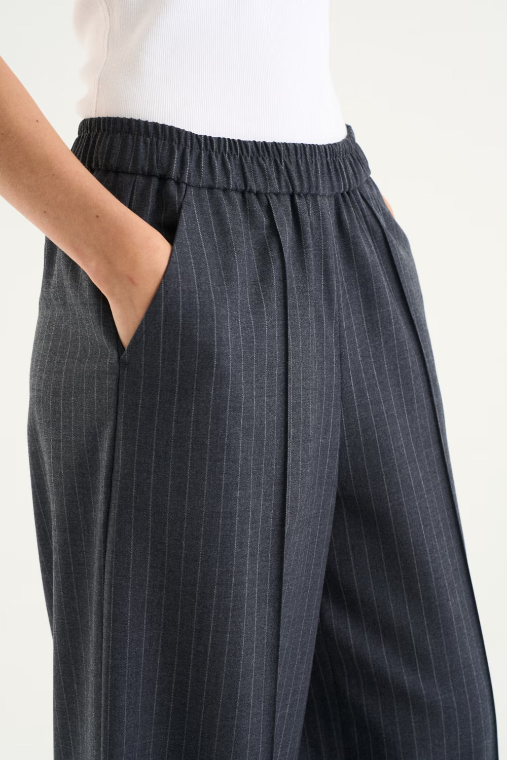 Linn Trousers  Grey Pinstripe