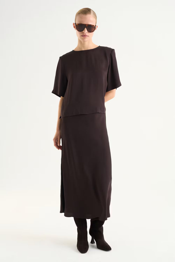 leonie satin tee  Mocha Brown