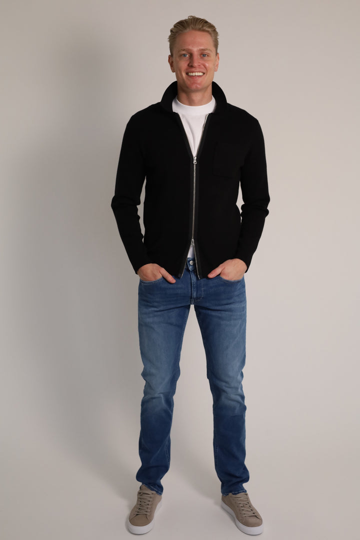 GROVER Medium Blue