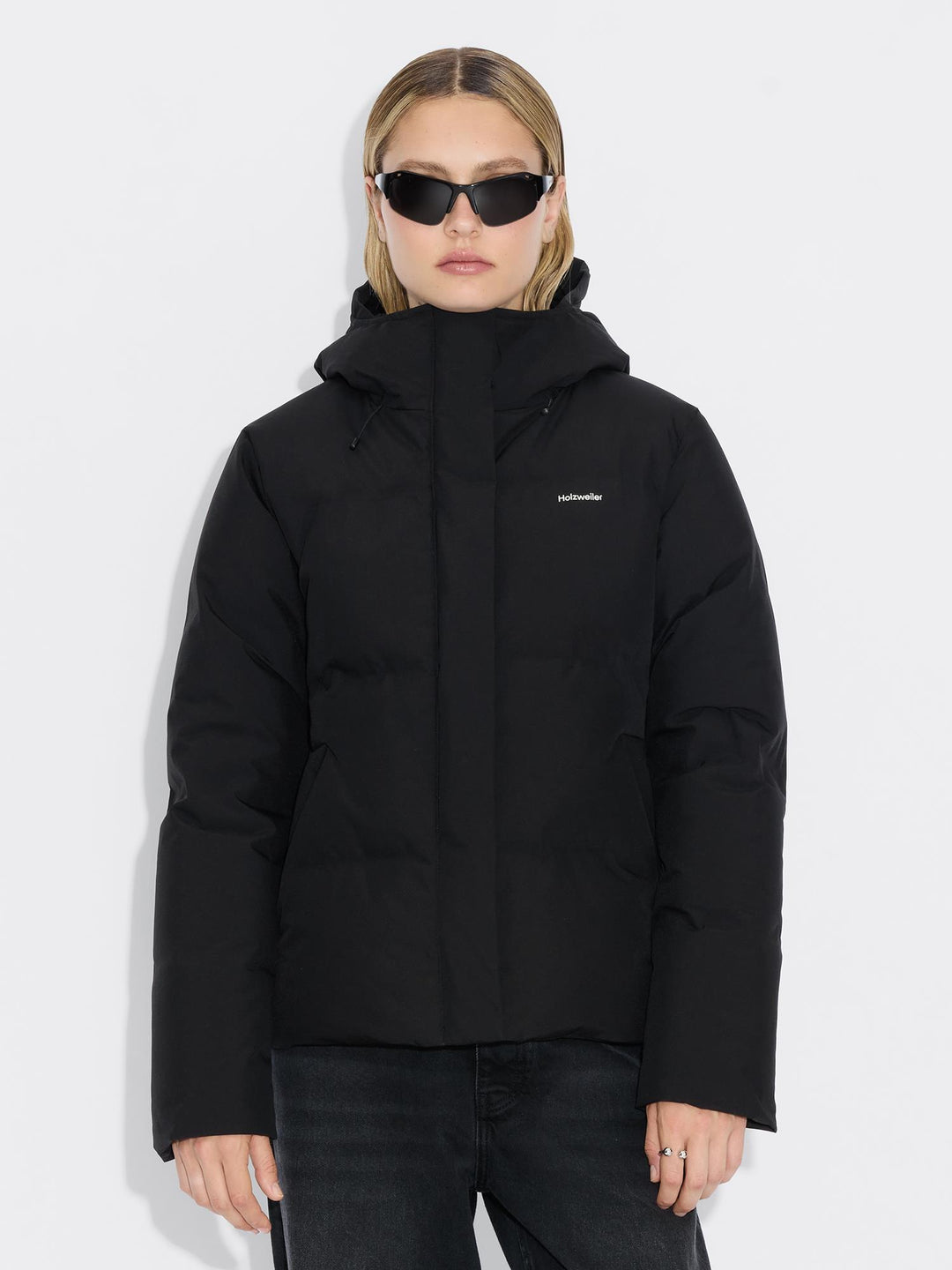 Besseggen Lt Short Jkt  Black