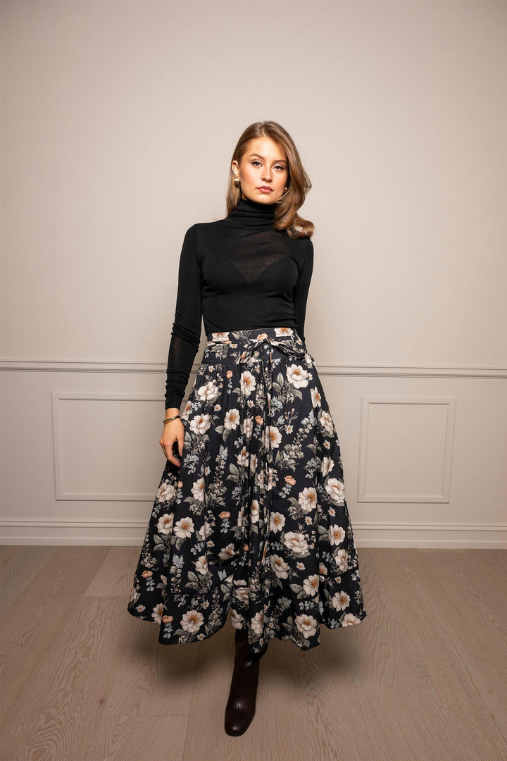 Astrid Skirt  Antique Black Poplin