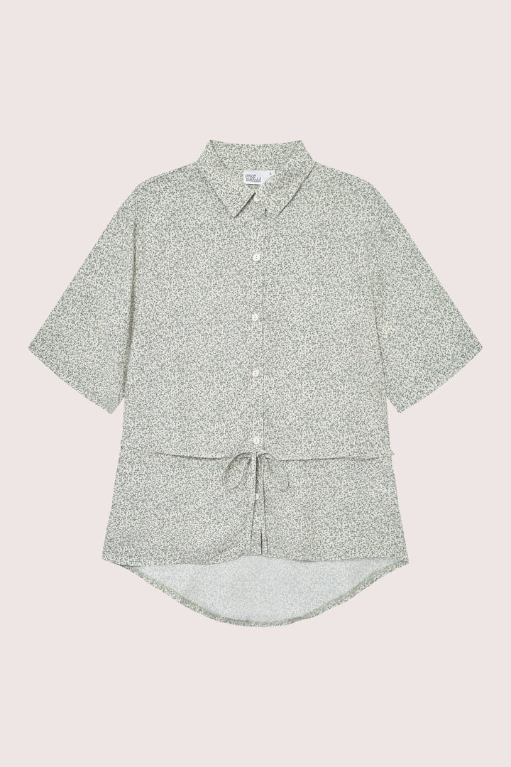 Ellen Shirt  Petite Green Flower