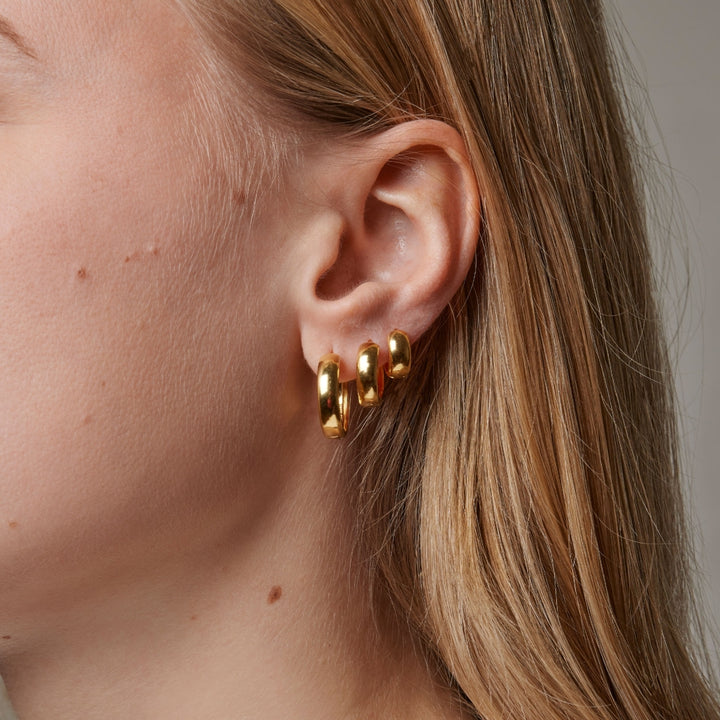 HOOPS, CLASSIC WIDE 15 MM  Gold