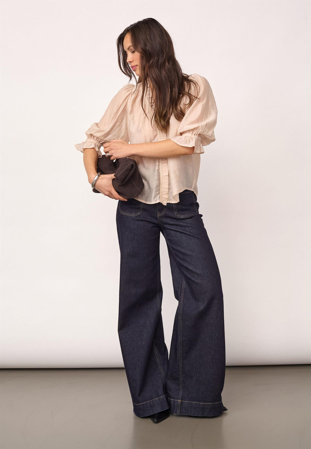 AviCC Lace SS V-Blouse  Mink