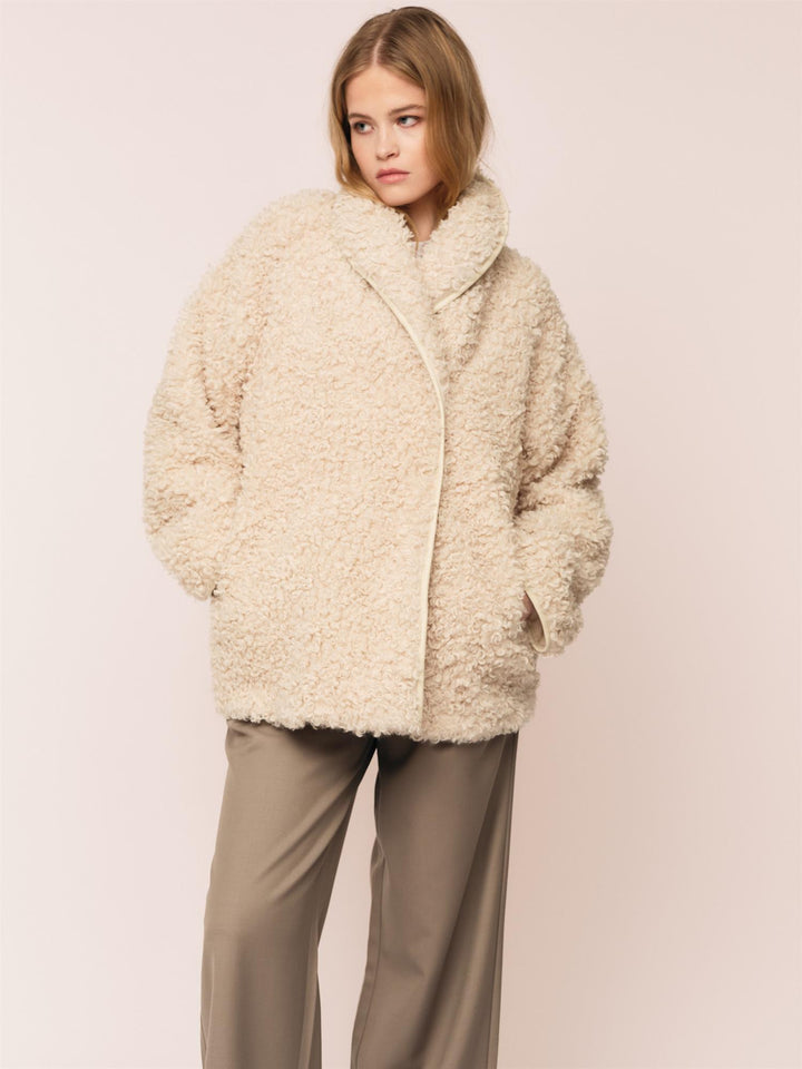 Muffe Coat  Warm Sand