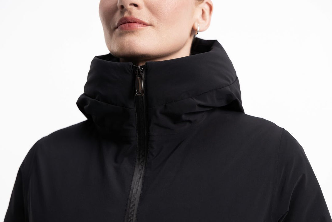 Valkyria Down Coat Black